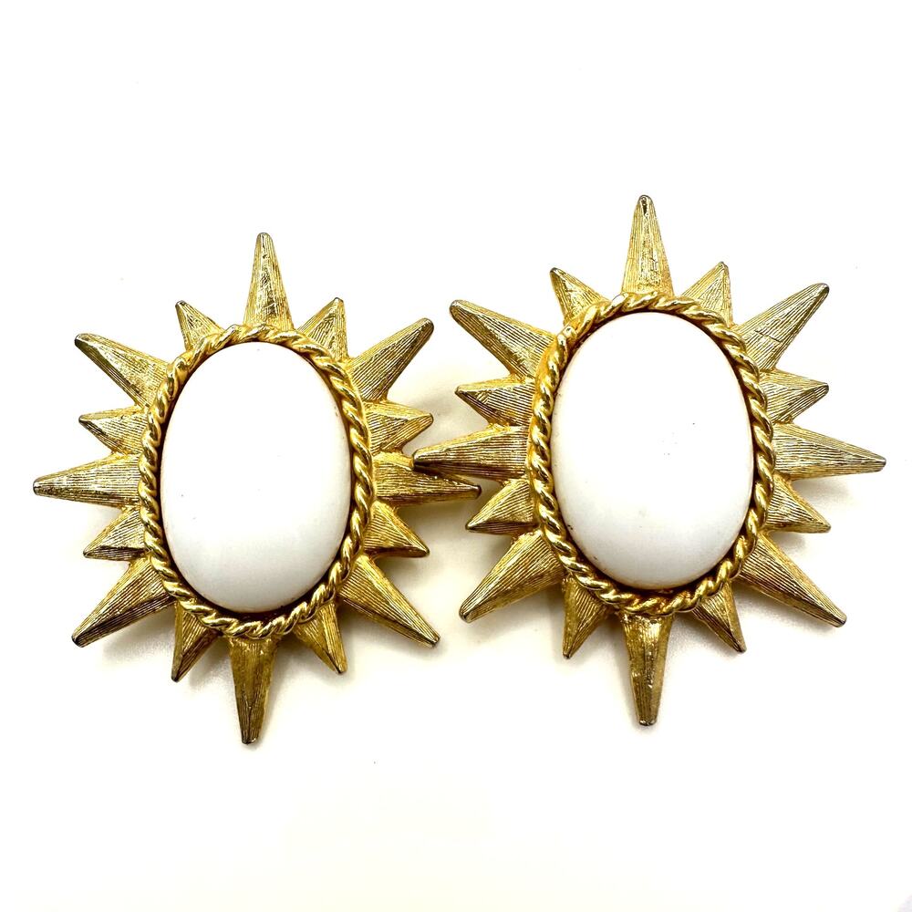 Vintage gold tone large starburst white milk glass cabochons clip on earrings